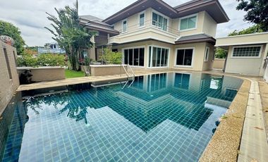 À louer 5 chambres villa à Suan Luang, Bangkok