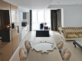 Condo en venta y en alquiler de 2 habitaciones en Sathon, Bangkok