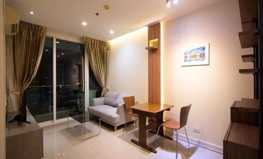 Condo en alquiler de 1 habitaciones en Huai Khwang, Bangkok
