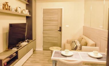 Condo en venta y en alquiler de 2 habitaciones en Bang Na, Bangkok