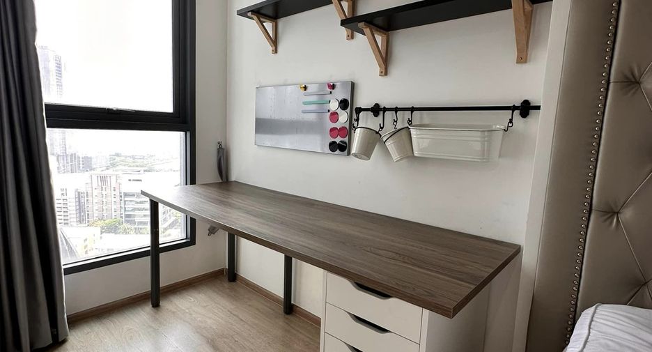 For rent スタジオ condo in Bang Rak, Bangkok