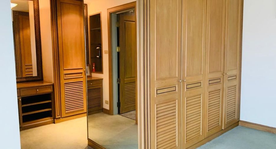 Wohnung zur Miete mit 2 Zimmer in Pathum Wan, Bangkok