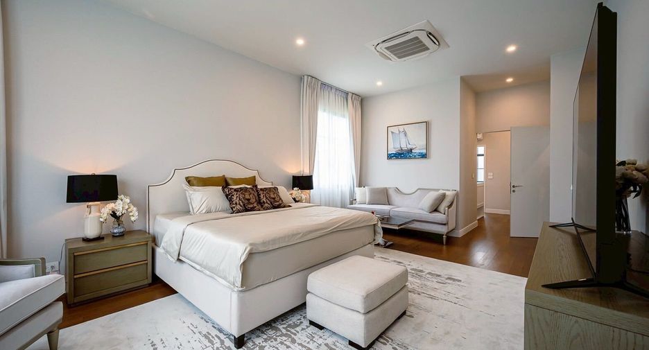 For sale and for rent 4 bedrooms house in Bang Kapi, Bangkok