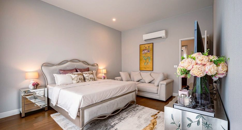 For sale and for rent 4 bedrooms house in Bang Kapi, Bangkok