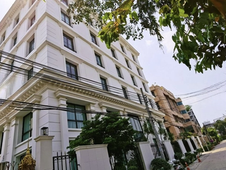 For sale 13 ベッドルーム hotel in Watthana, Bangkok