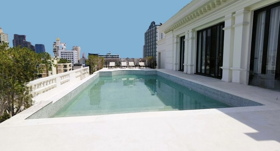 For sale 13 bedrooms hotel in Watthana, Bangkok