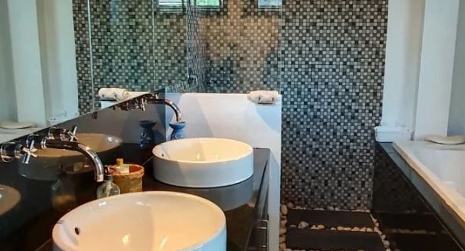 For rent 4 bedrooms villa in Thalang, Phuket