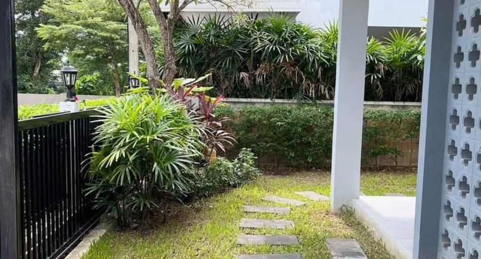 Casa en alquiler de 5 habitaciones en Mueang Phuket, Phuket