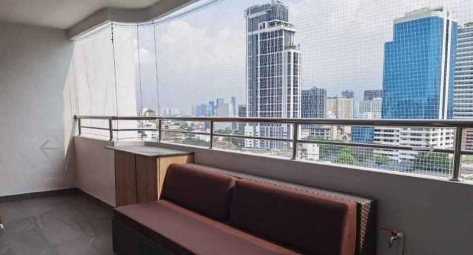 For rent 3 bedrooms condo in Watthana, Bangkok