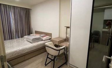 Wohnung zur Miete mit 1 Zimmer in Huai Khwang, Bangkok