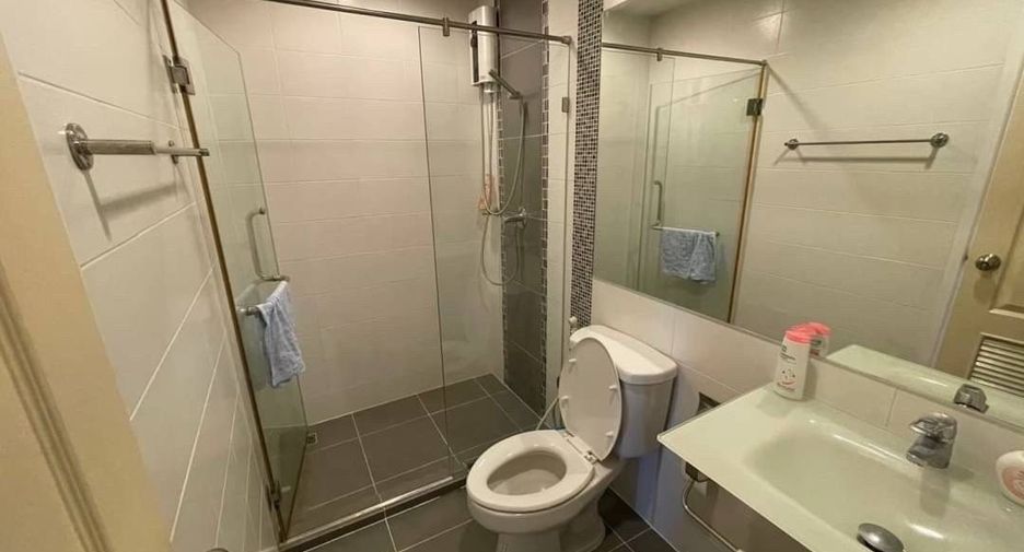 For sale 2 bedrooms condo in Khan Na Yao, Bangkok