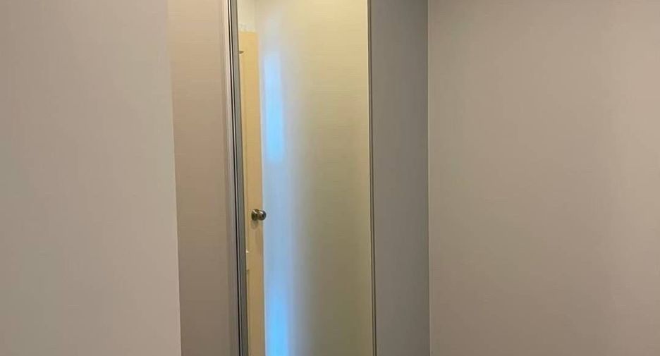 For sale 2 bedrooms condo in Khan Na Yao, Bangkok