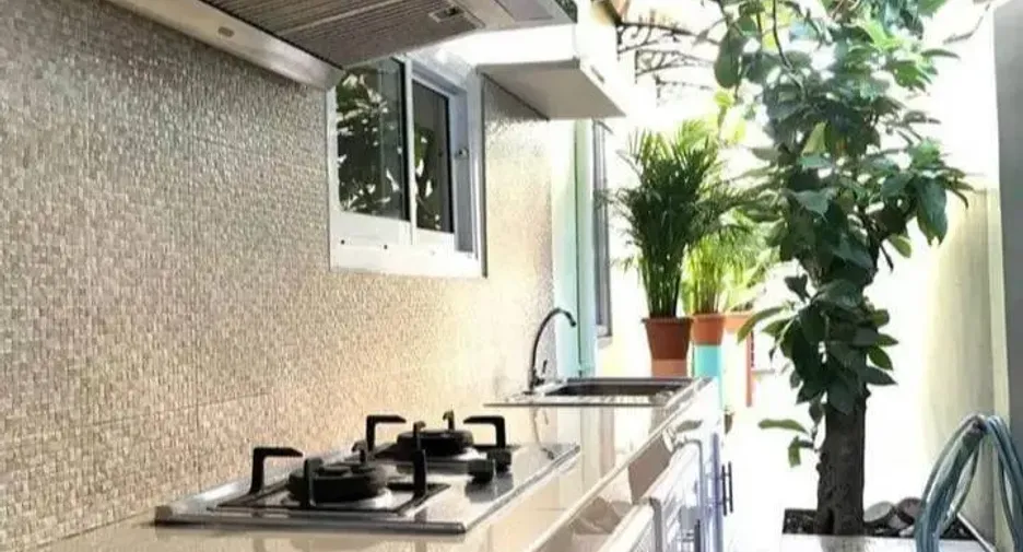 À louer 3 chambres maison à Bang Na, Bangkok