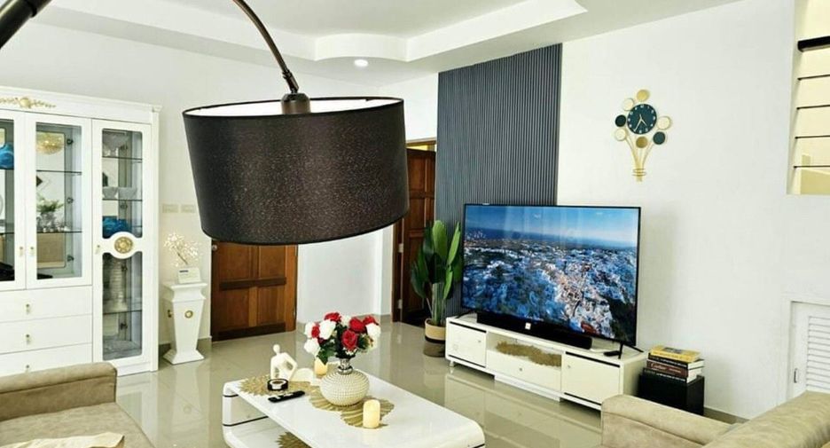 For rent 4 ベッドルーム villa in Mueang Phuket, Phuket