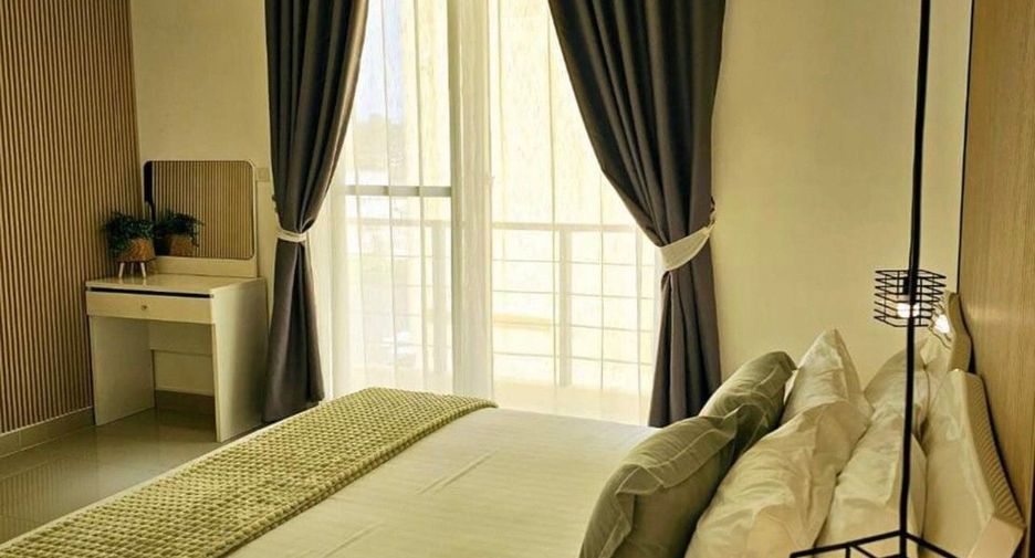 For rent 4 bedrooms villa in Mueang Phuket, Phuket