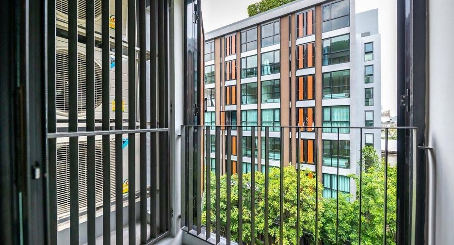 Condo en venta de 2 habitaciones en Khlong Toei, Bangkok