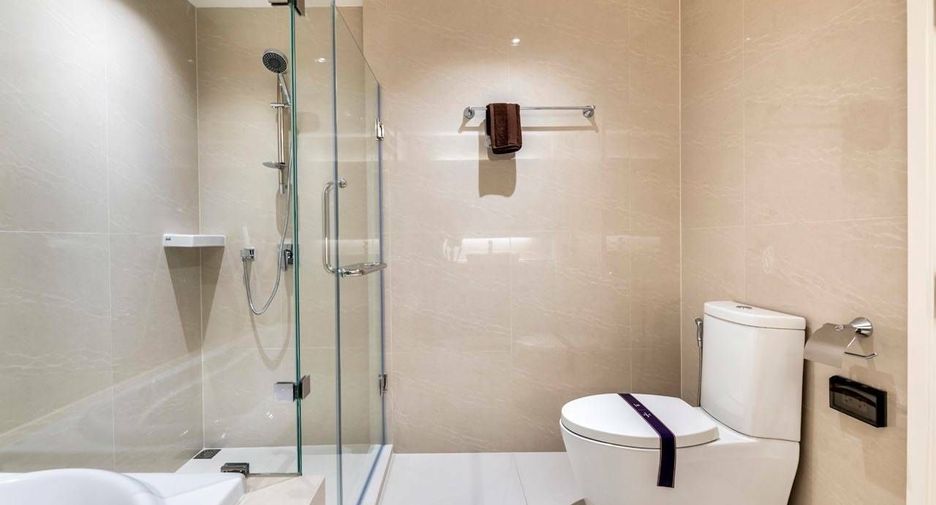 Condo en venta de 2 habitaciones en Khlong Toei, Bangkok