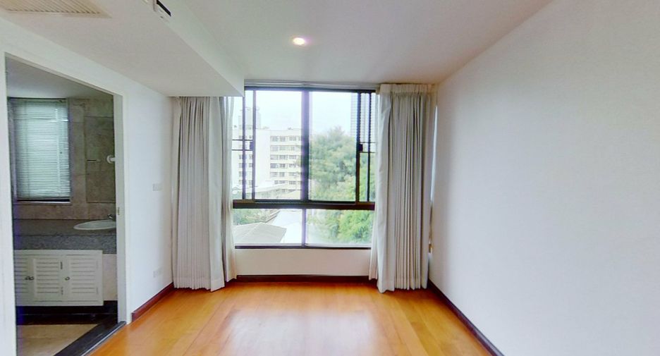 For sale and for rent 2 bedrooms condo in Watthana, Bangkok