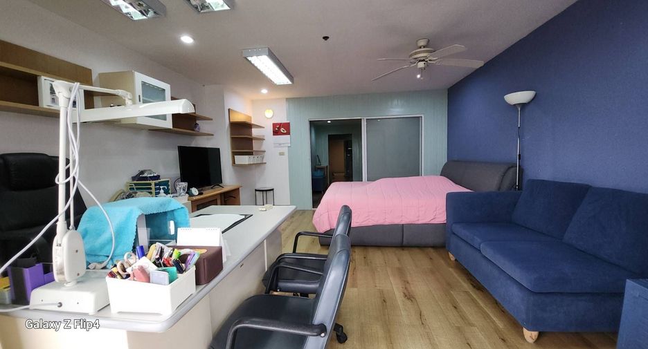 For sale and for rent 1 bed condo in Bang Rak, Bangkok