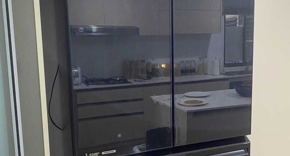 For sale 3 bedrooms condo in Watthana, Bangkok