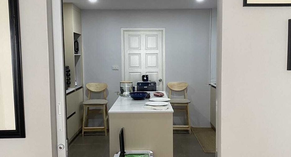 For sale 3 bedrooms condo in Watthana, Bangkok
