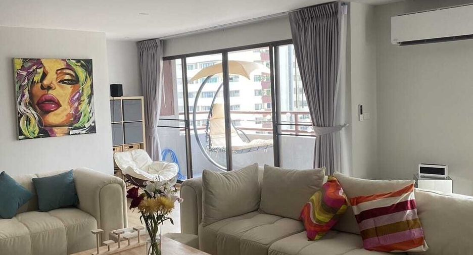 For sale 3 bedrooms condo in Watthana, Bangkok