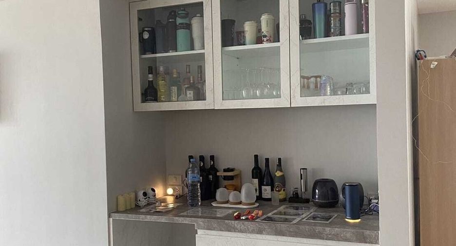 For sale 3 bedrooms condo in Watthana, Bangkok