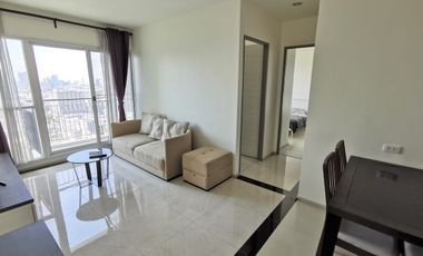 À vendre 2 chambres condo à Huai Khwang, Bangkok