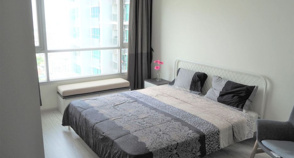 À vendre 2 chambres condo à Huai Khwang, Bangkok