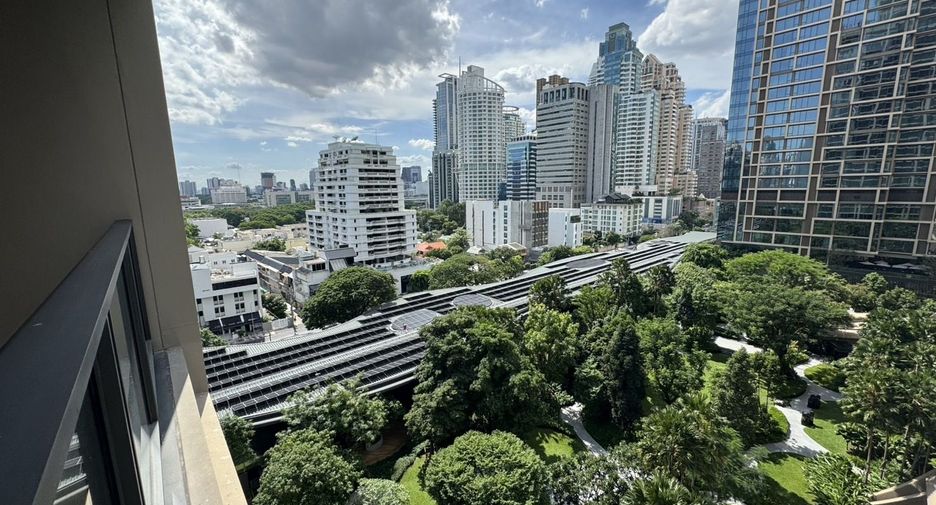 For sale 2 ベッドルーム condo in Pathum Wan, Bangkok