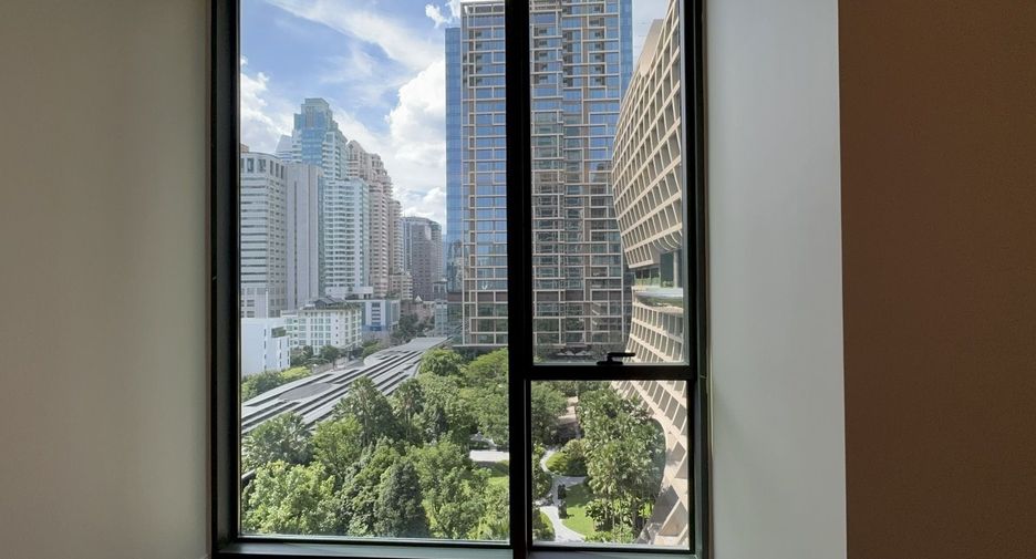 For sale 2 ベッドルーム condo in Pathum Wan, Bangkok
