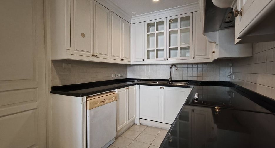 Apartment zur Miete mit 3 Zimmer in Sathon, Bangkok