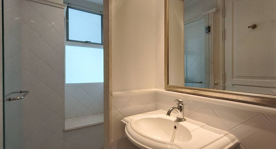 Apartment zur Miete mit 3 Zimmer in Sathon, Bangkok