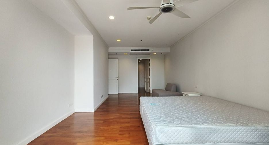 Apartment zur Miete mit 3 Zimmer in Sathon, Bangkok