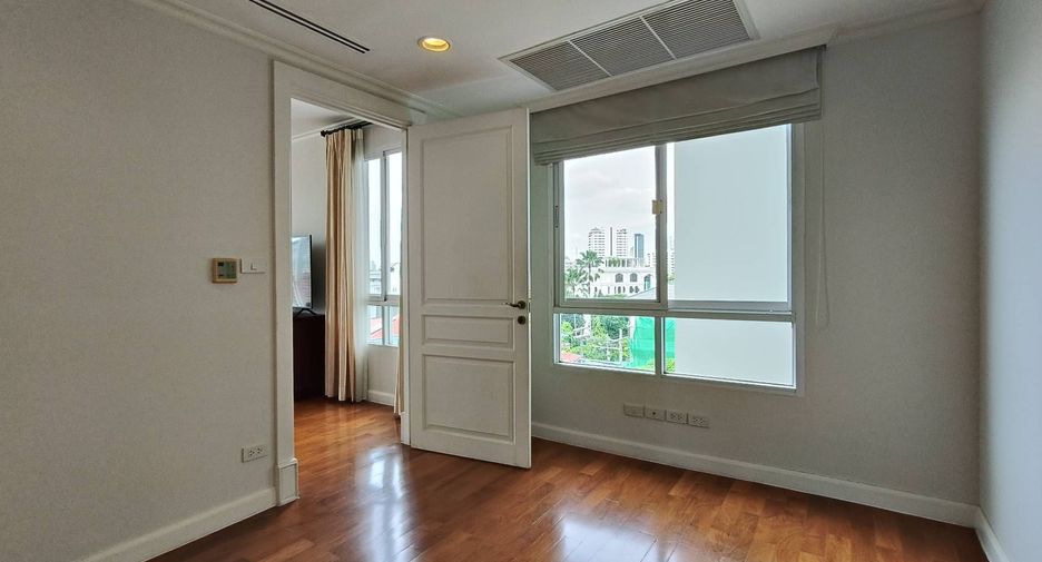 Apartment zur Miete mit 3 Zimmer in Sathon, Bangkok