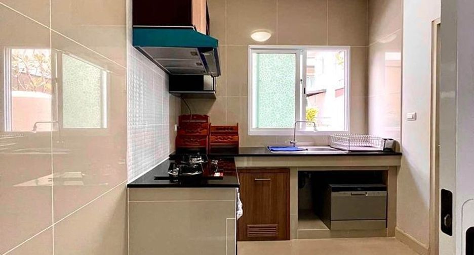 For rent 4 bedrooms house in Mueang Phuket, Phuket