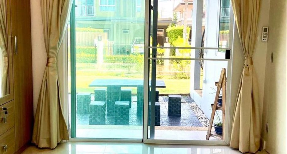 For rent 4 bedrooms house in Mueang Phuket, Phuket