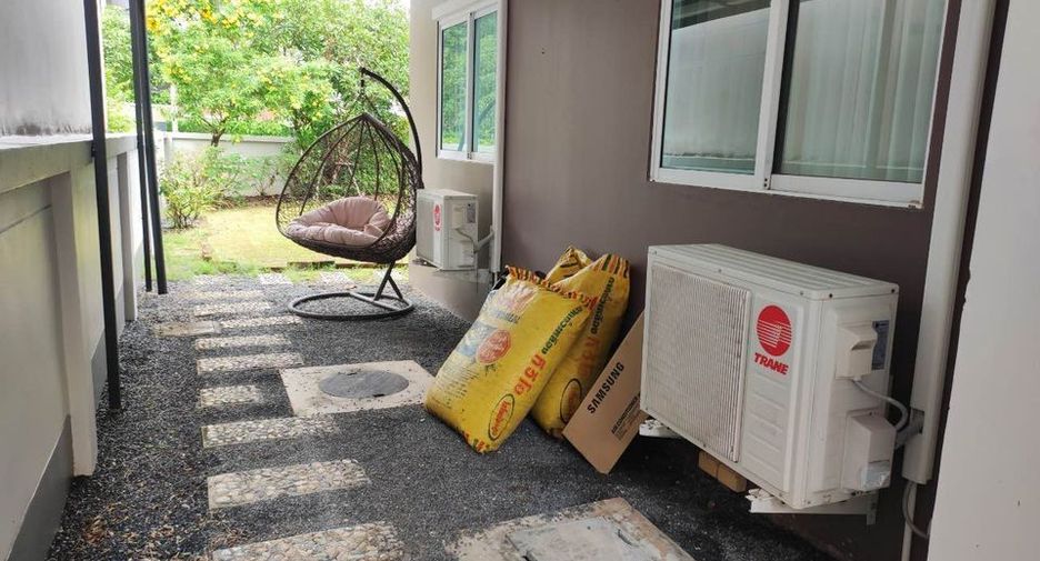 For rent 4 bedrooms house in Mueang Phuket, Phuket