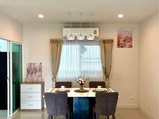 Casa en alquiler de 4 habitaciones en Mueang Phuket, Phuket
