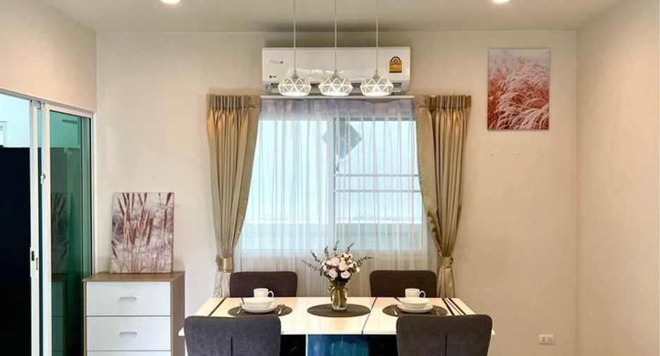 For rent 4 bedrooms house in Mueang Phuket, Phuket