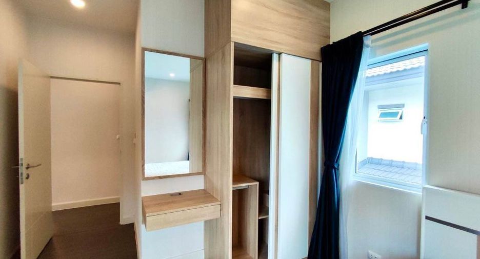 For rent 4 bedrooms house in Mueang Phuket, Phuket