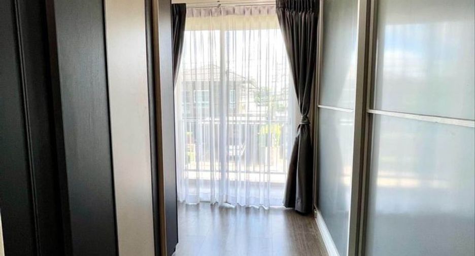 For rent 4 bedrooms house in Mueang Phuket, Phuket