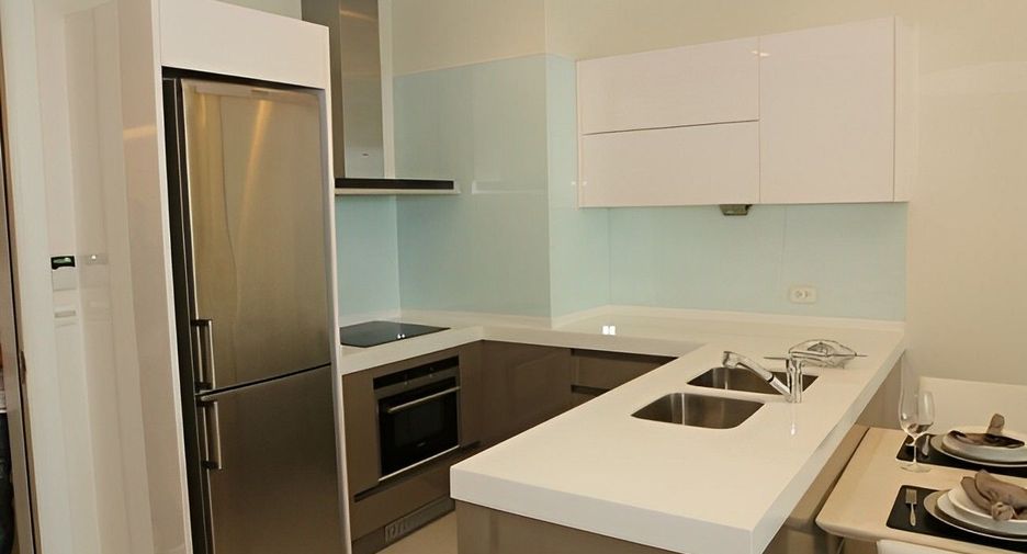 Wohnung zur Miete mit 2 Zimmer in Pathum Wan, Bangkok