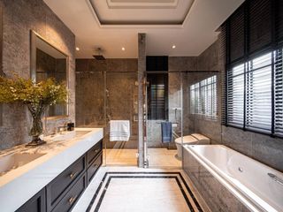 For sale 4 bedrooms house in Taling Chan, Bangkok