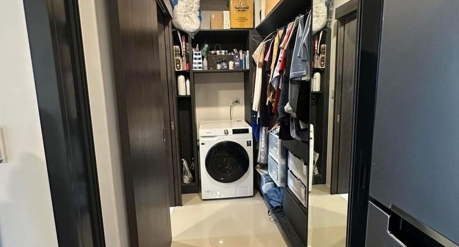 For rent 1 bed condo in Huai Khwang, Bangkok