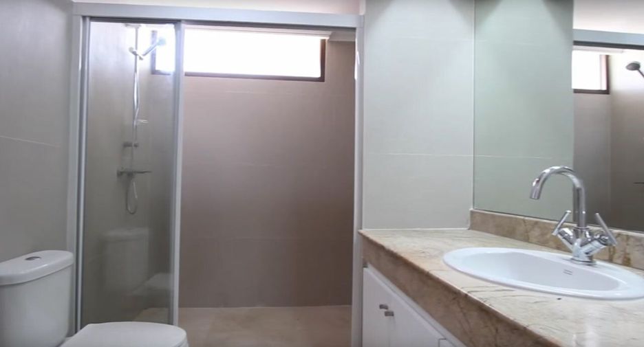 À louer 3 chambres appartement à Watthana, Bangkok