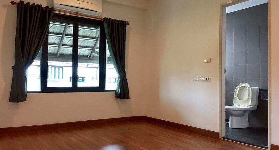 Oficina en venta y en alquiler en Suan Luang, Bangkok