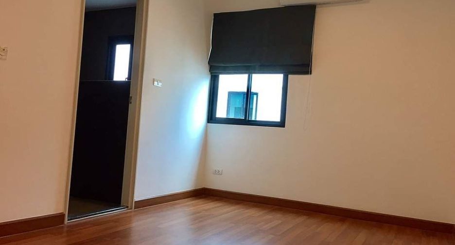 Oficina en venta y en alquiler en Suan Luang, Bangkok