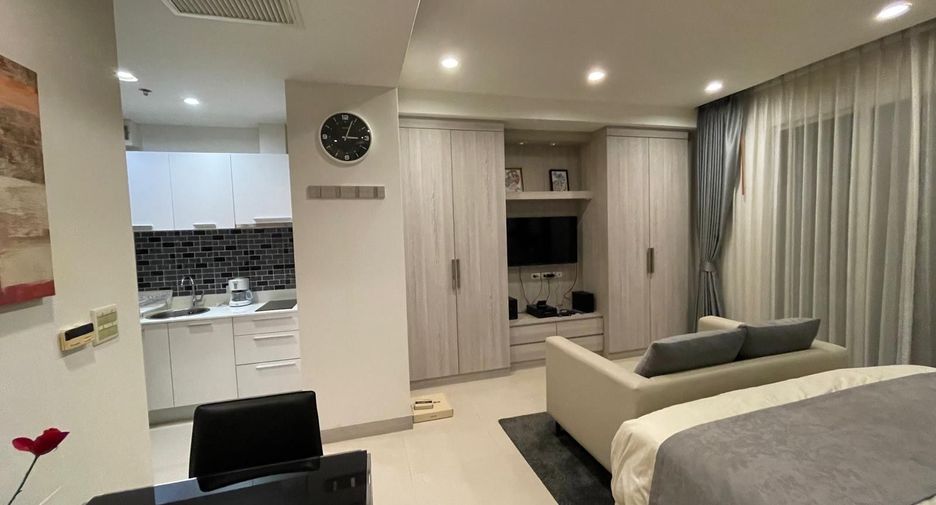 For rent studio condo in Watthana, Bangkok