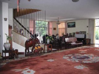 Haus zum Kauf mit 7 Zimmer in Chom Thong, Bangkok